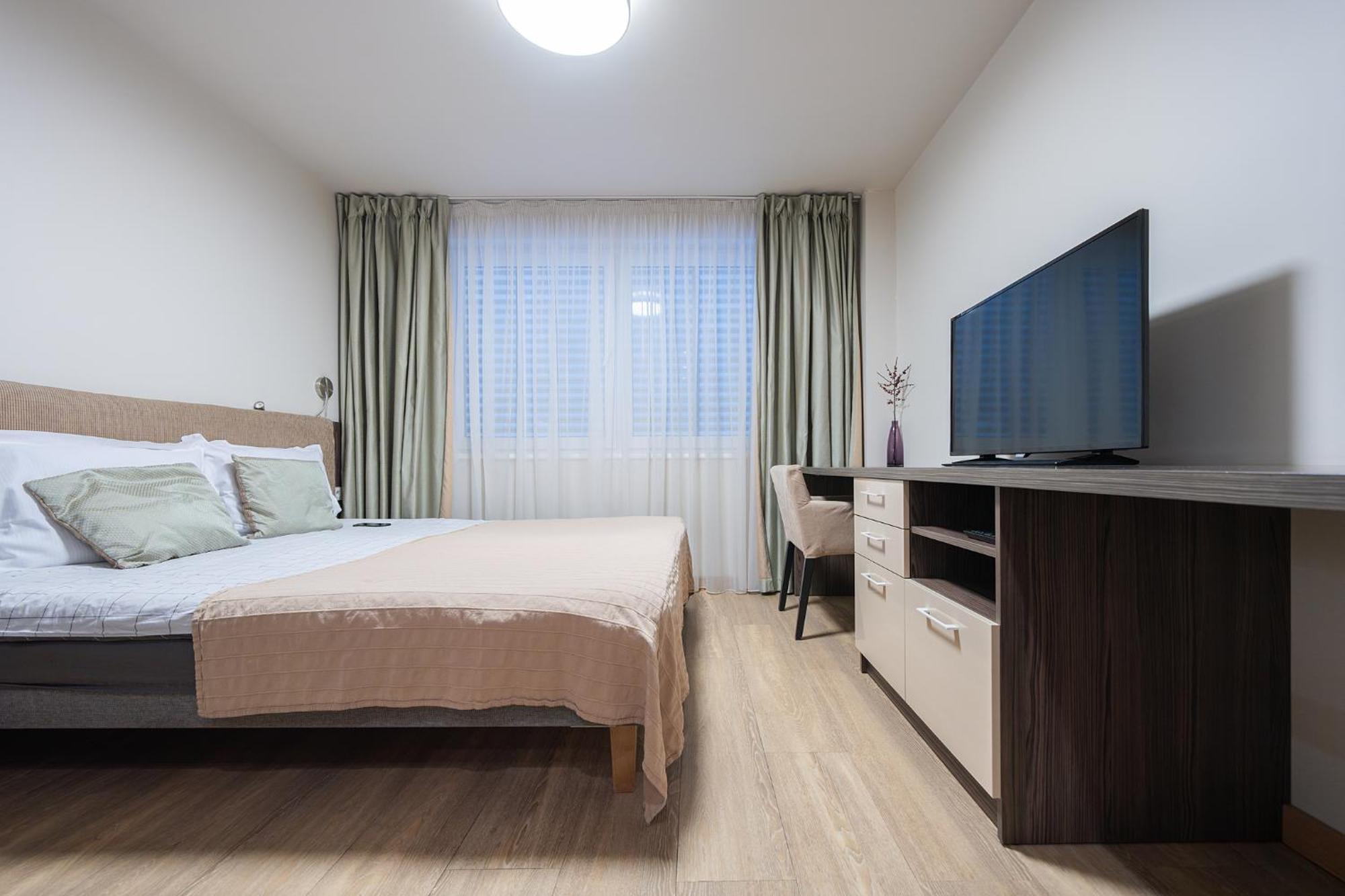 וילנה Gyneju Self Check-In Apartments מראה חיצוני תמונה